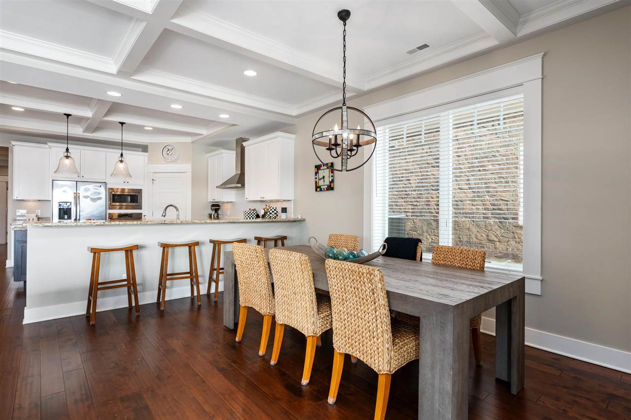 870 Pointe Drive Unit: 61