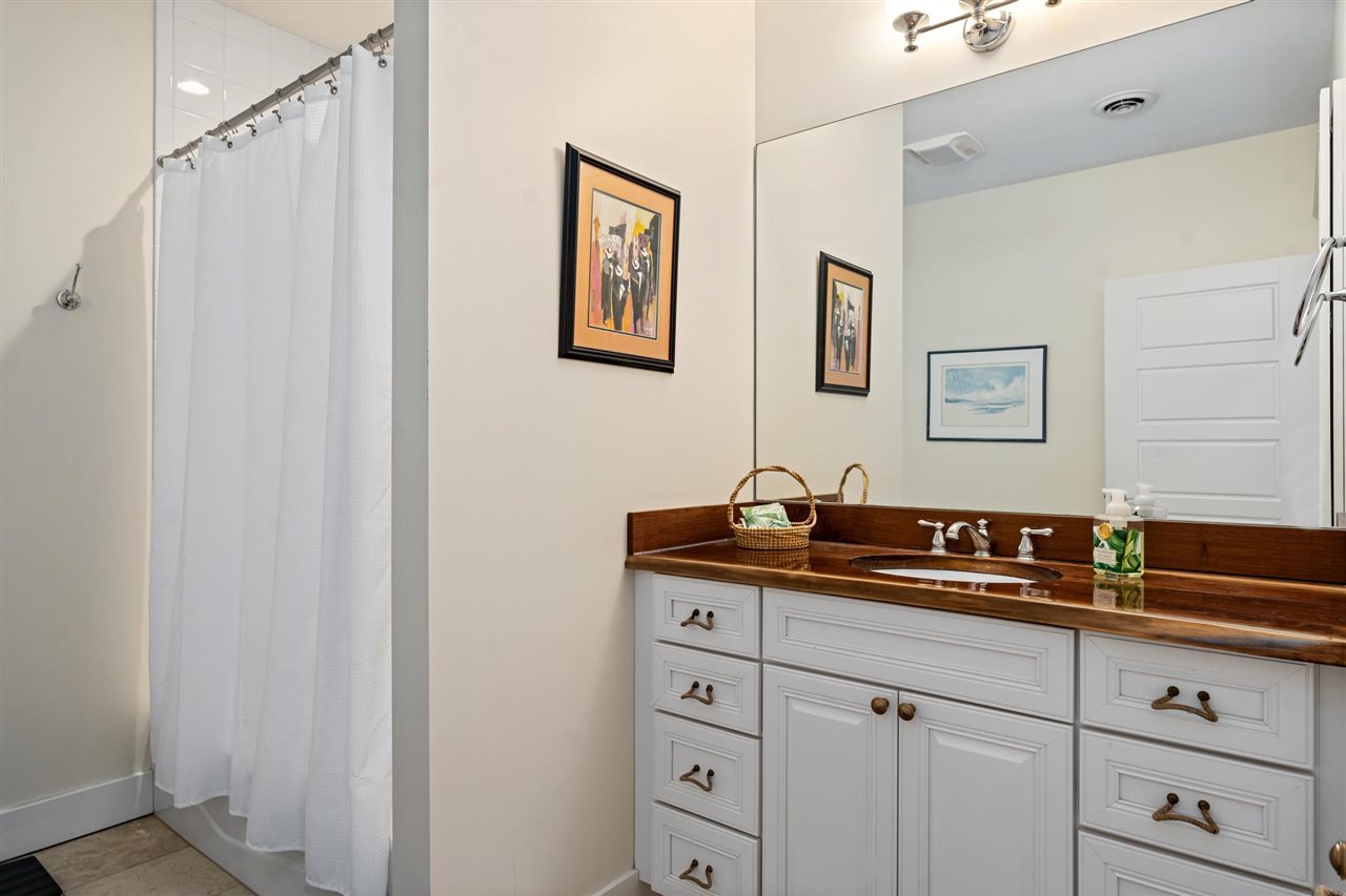870 Pointe Drive Unit: 61