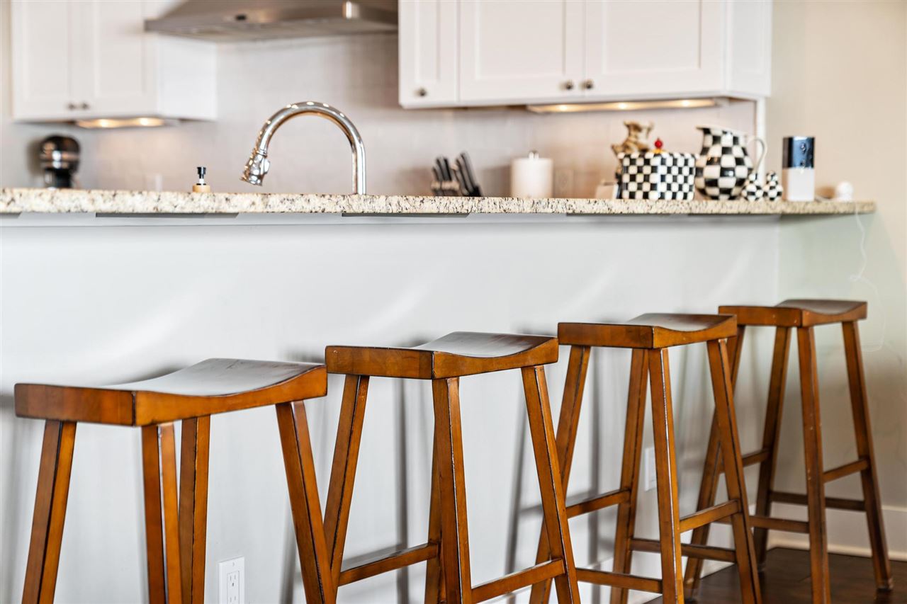 870 Pointe Drive Unit: 61