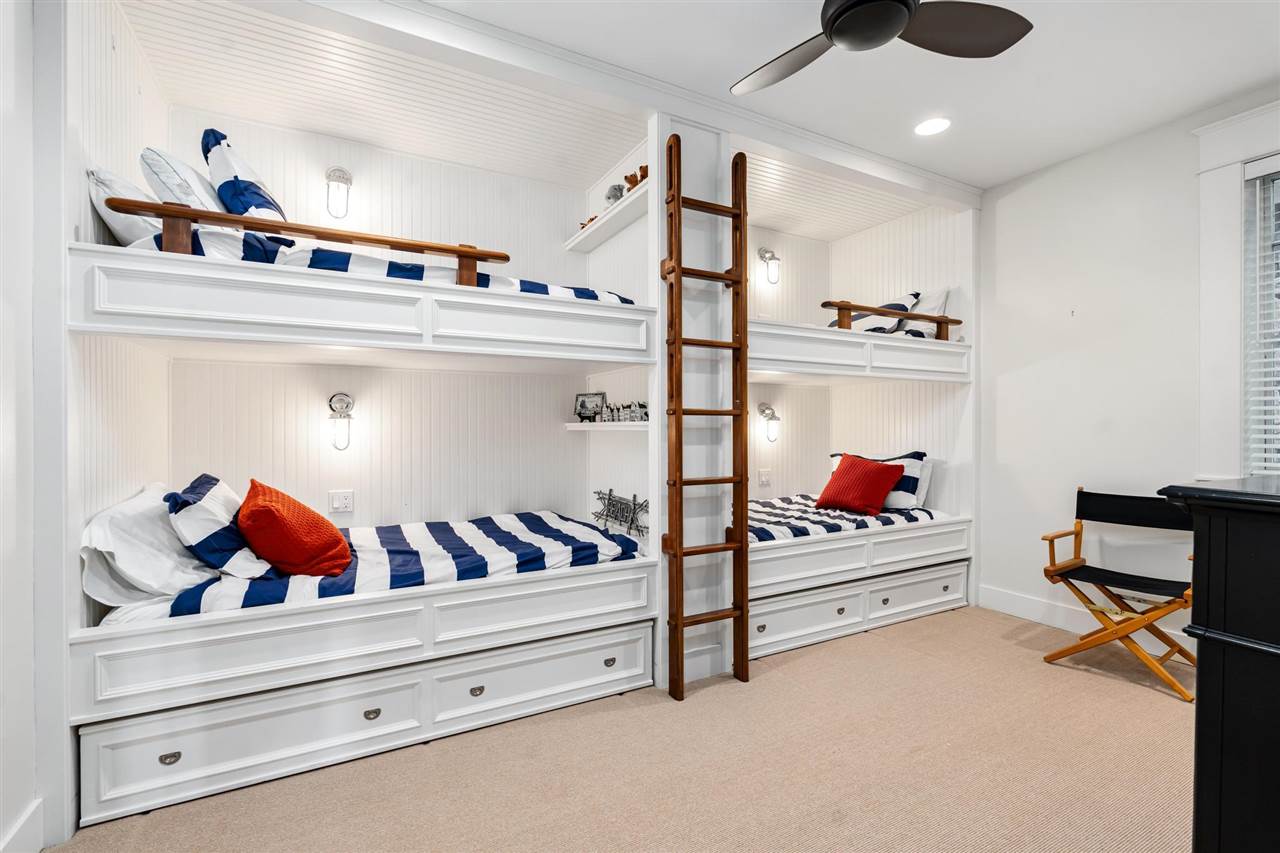 870 Pointe Drive Unit: 61
