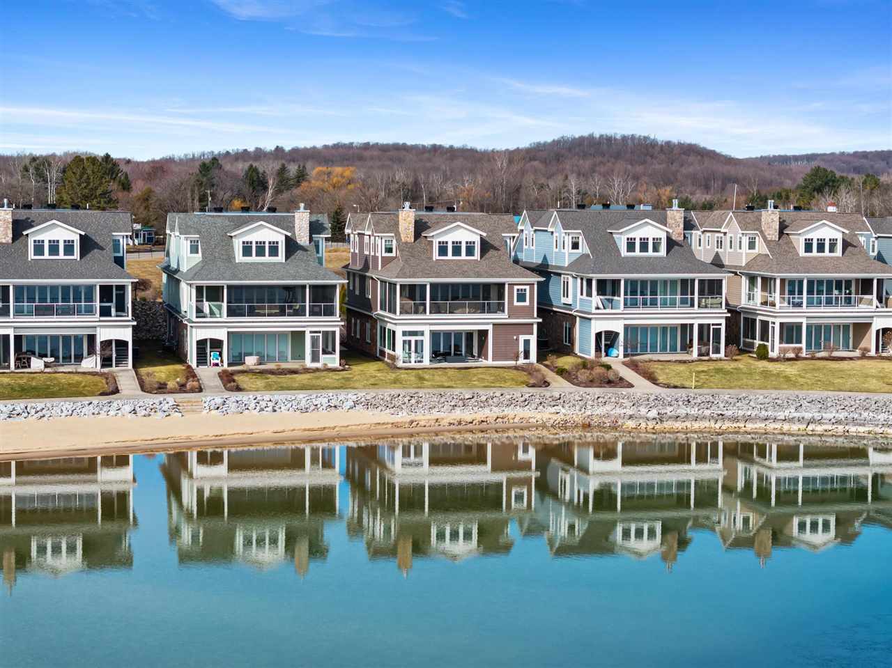 870 Pointe Drive Unit: 61