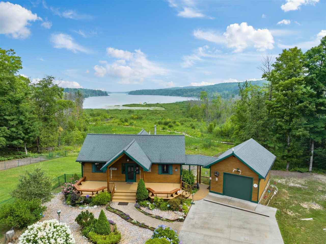 4472 Six Mile Lake Road