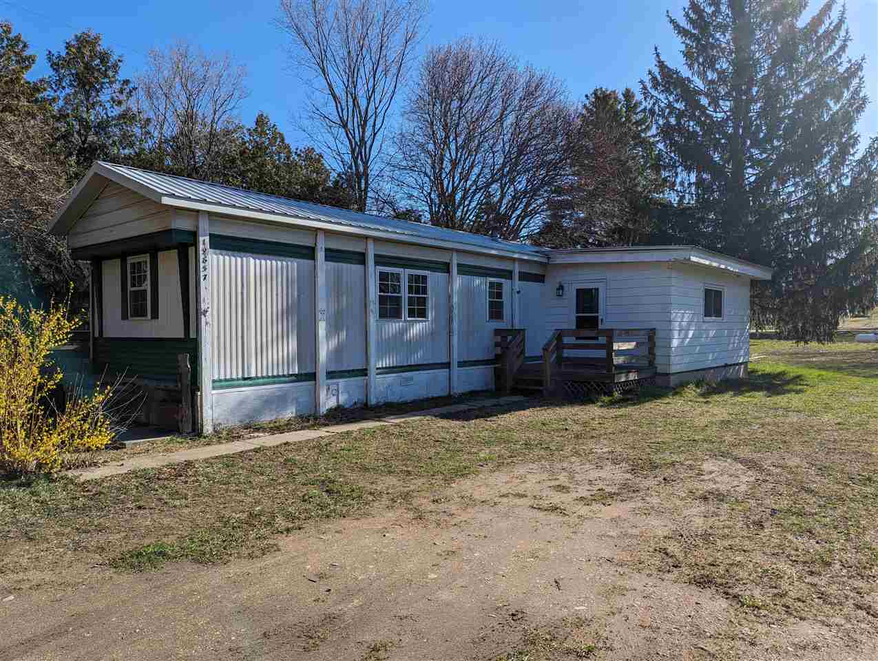 19857 Gennett Unit: lot