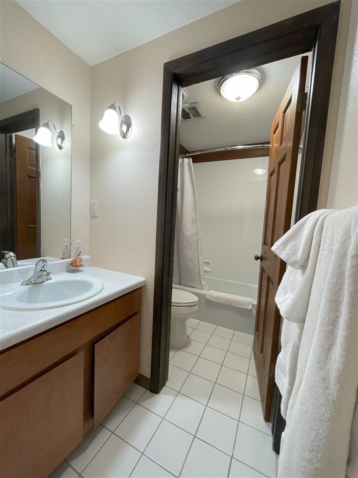 2553 2745 Boynestadt Condo Drive Unit: B-449