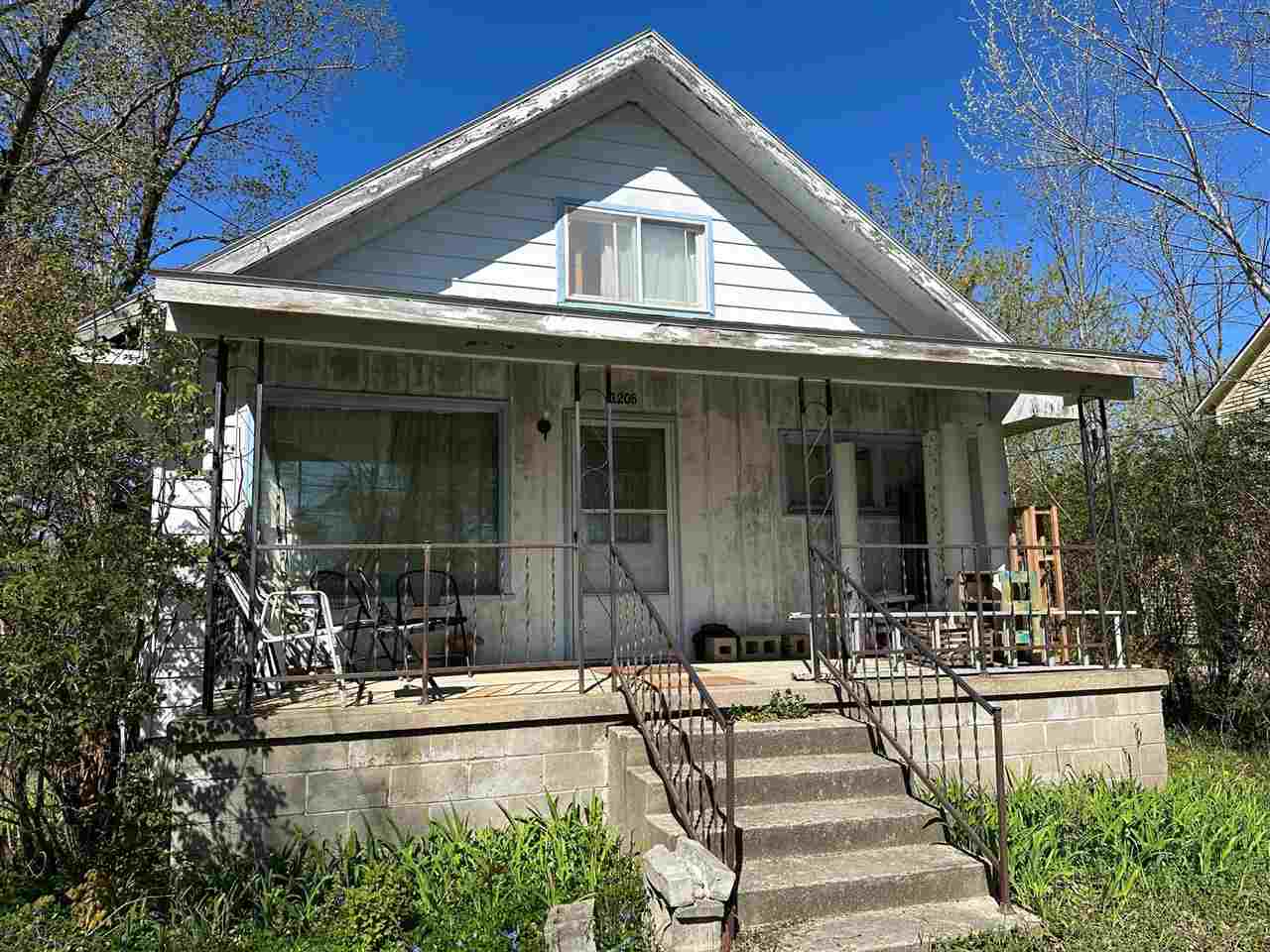 1205 State Street