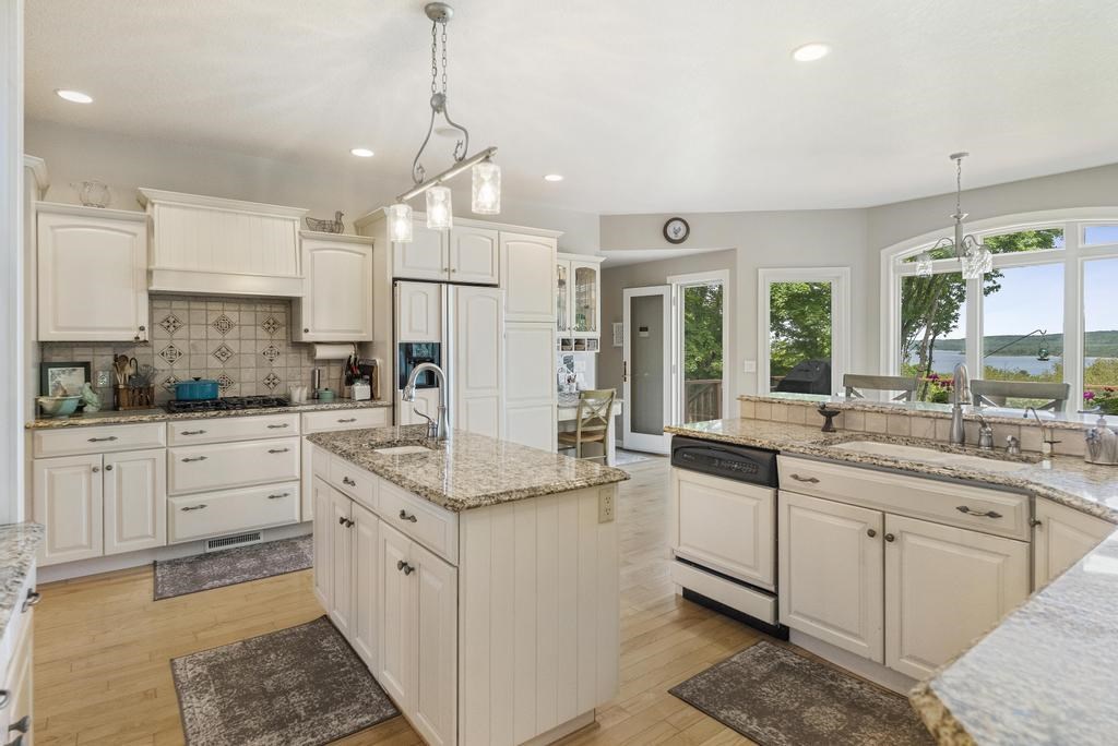 289 Blue Water Trail