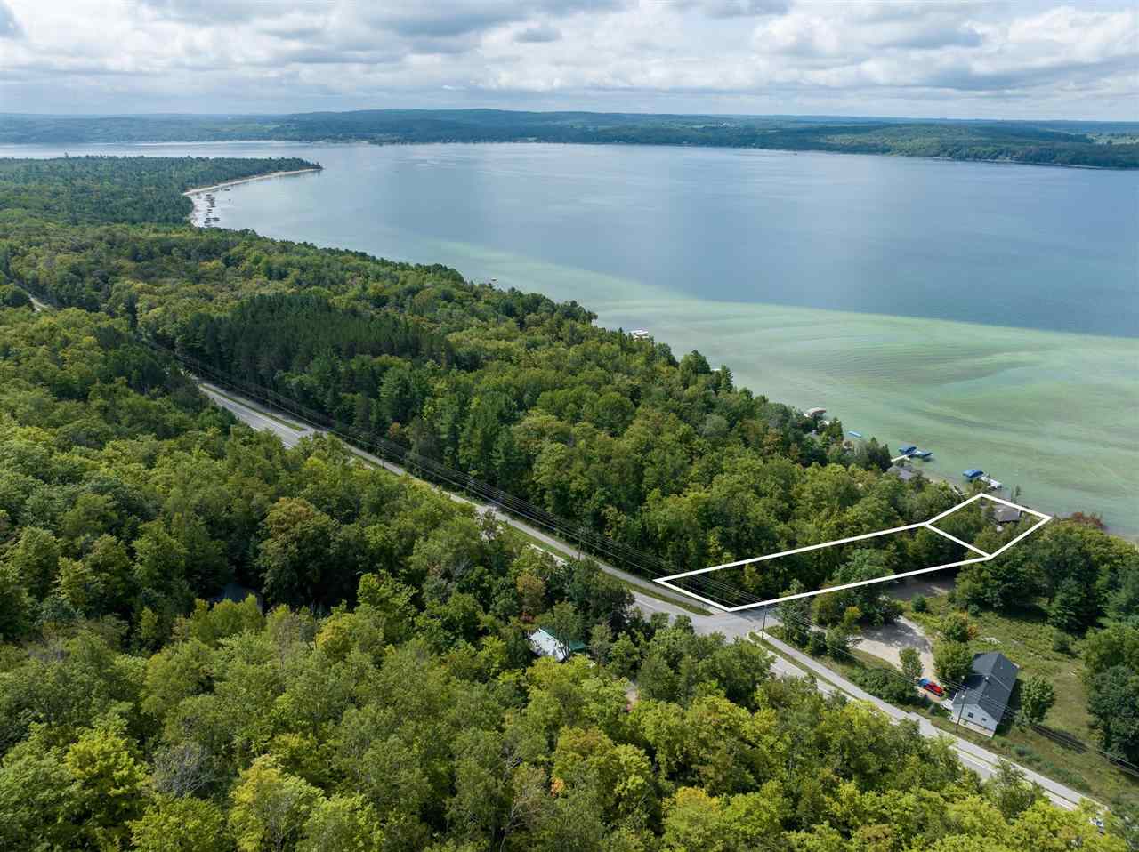 03096 Springwater Beach Road