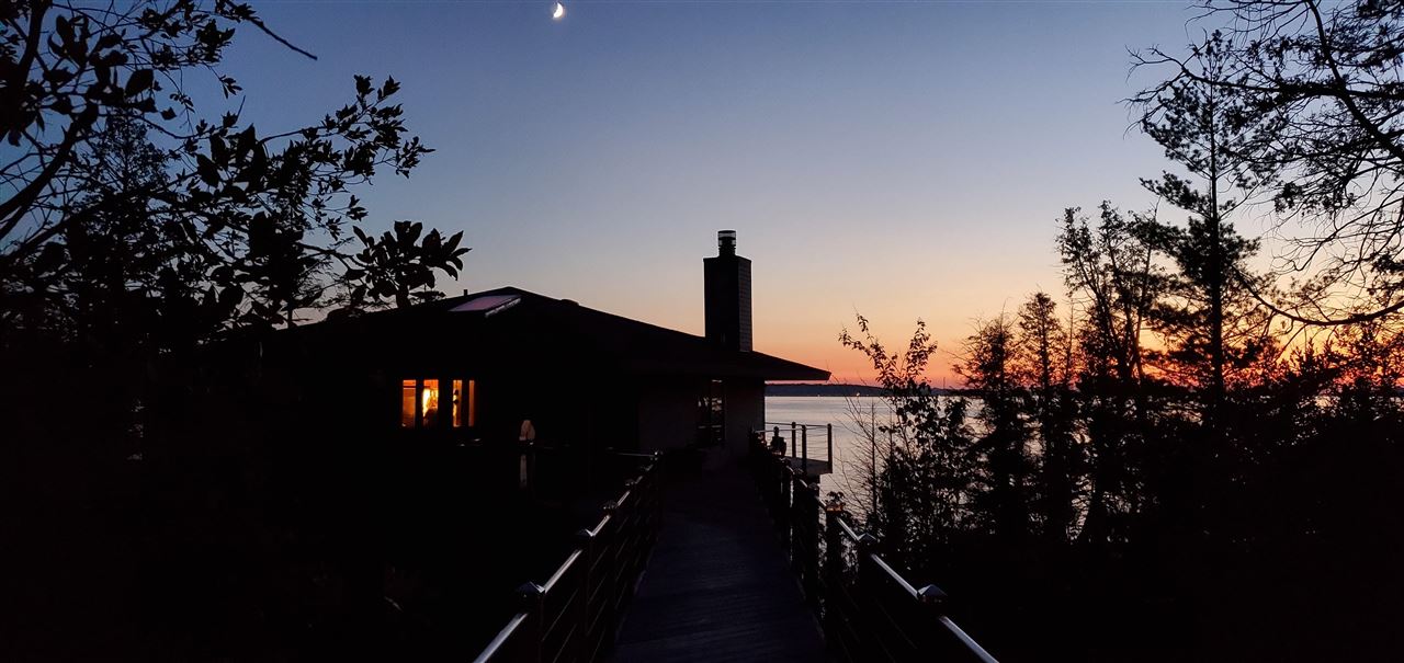 03096 Springwater Beach Road