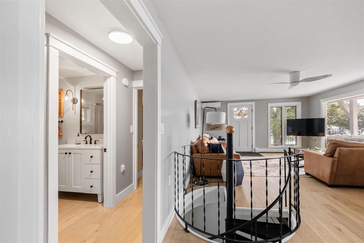 1945 Lalonde Road