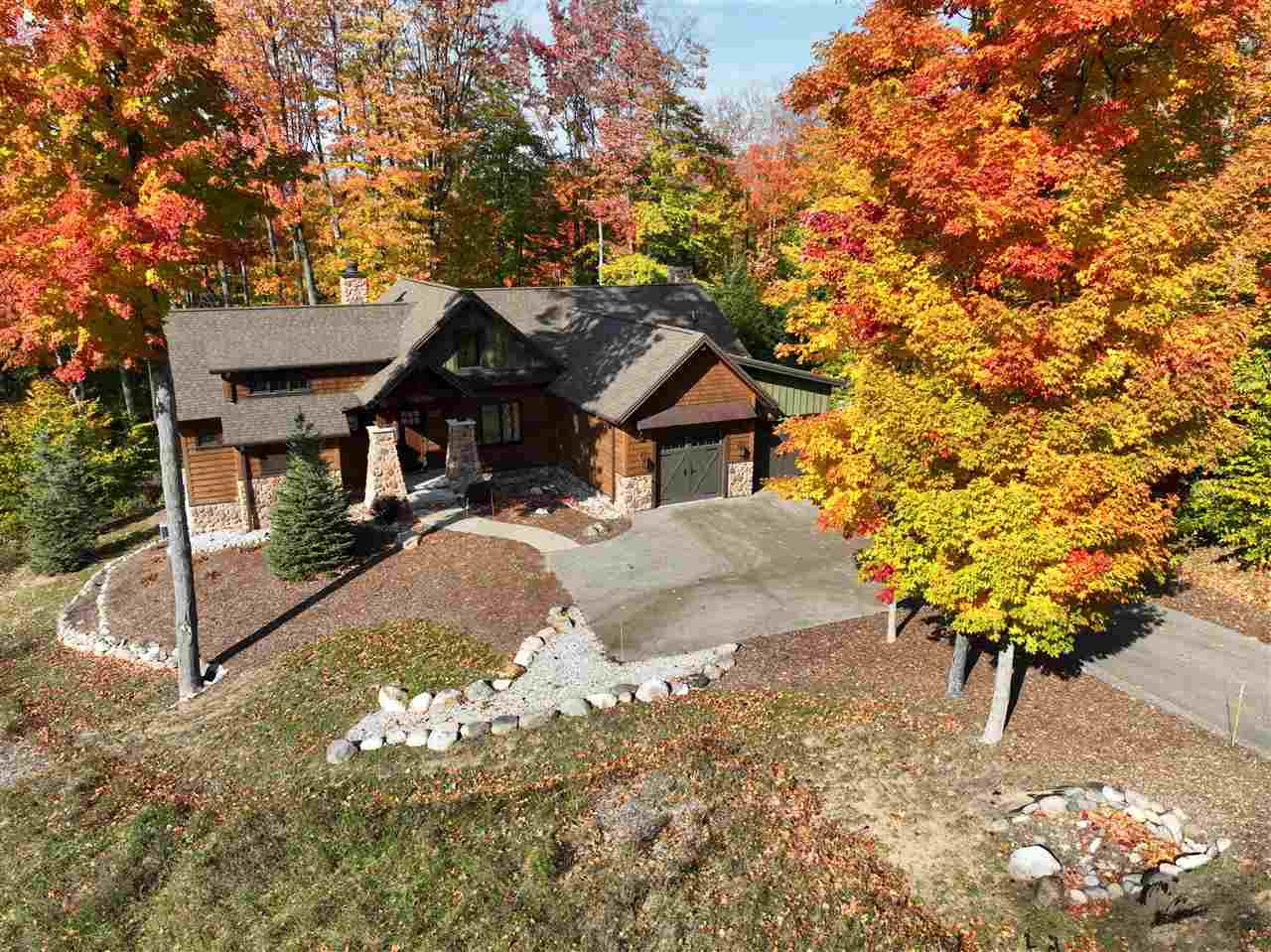 01493 Powder Ridge Drive