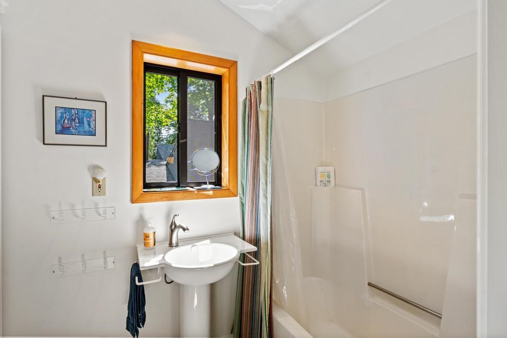 7720 Indian Trails (PVT)