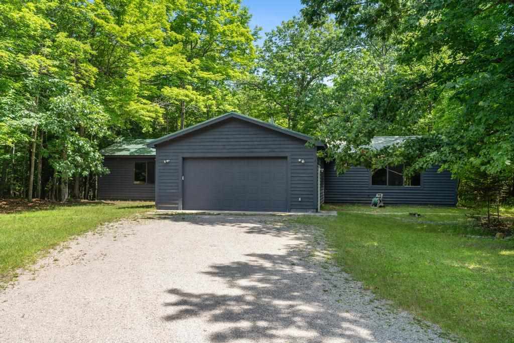 7720 Indian Trails (PVT)