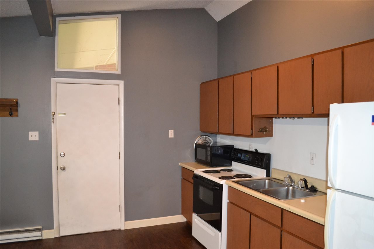 201 Meech Street Unit: 14 upper