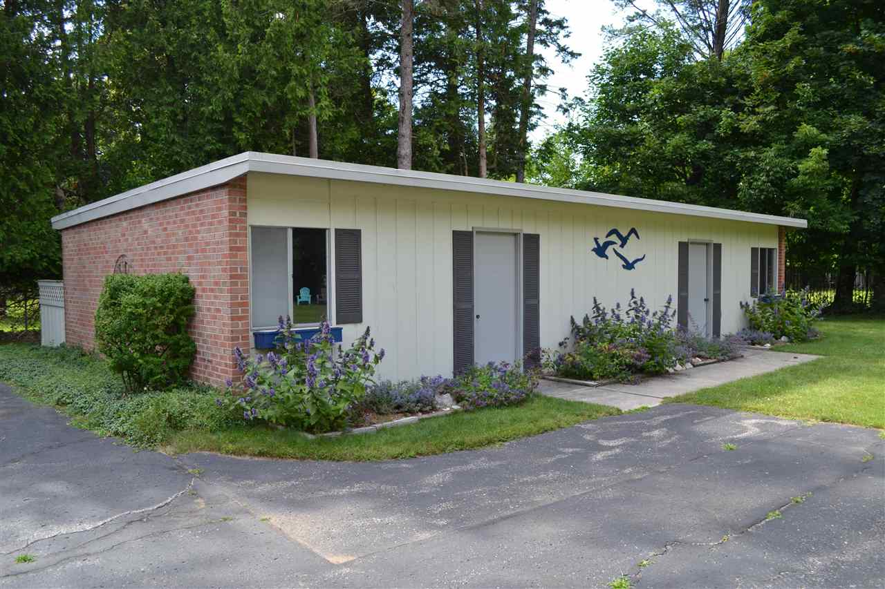 201 Meech Street Unit: 14 upper