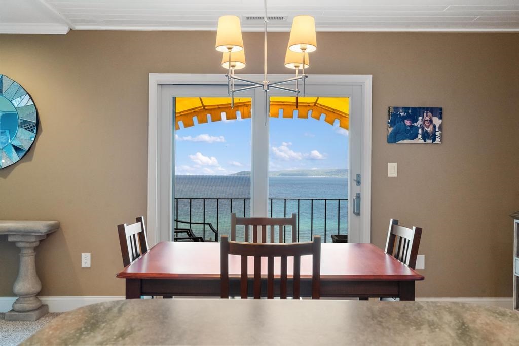 1134 Charlevoix Avenue Unit: 12