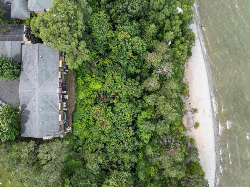 1134 Charlevoix Avenue Unit: 12