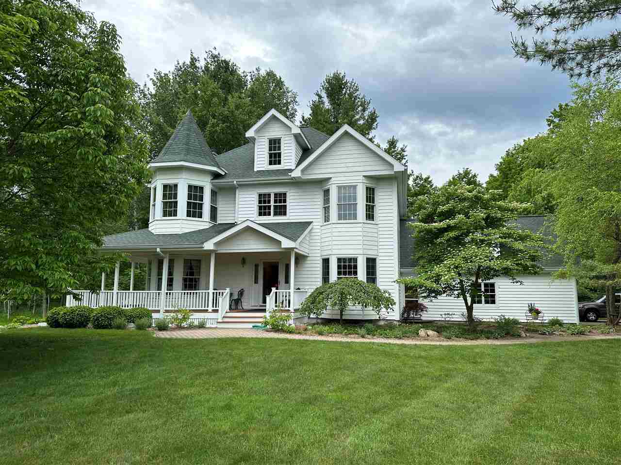 12127 Country Club Dr. Drive