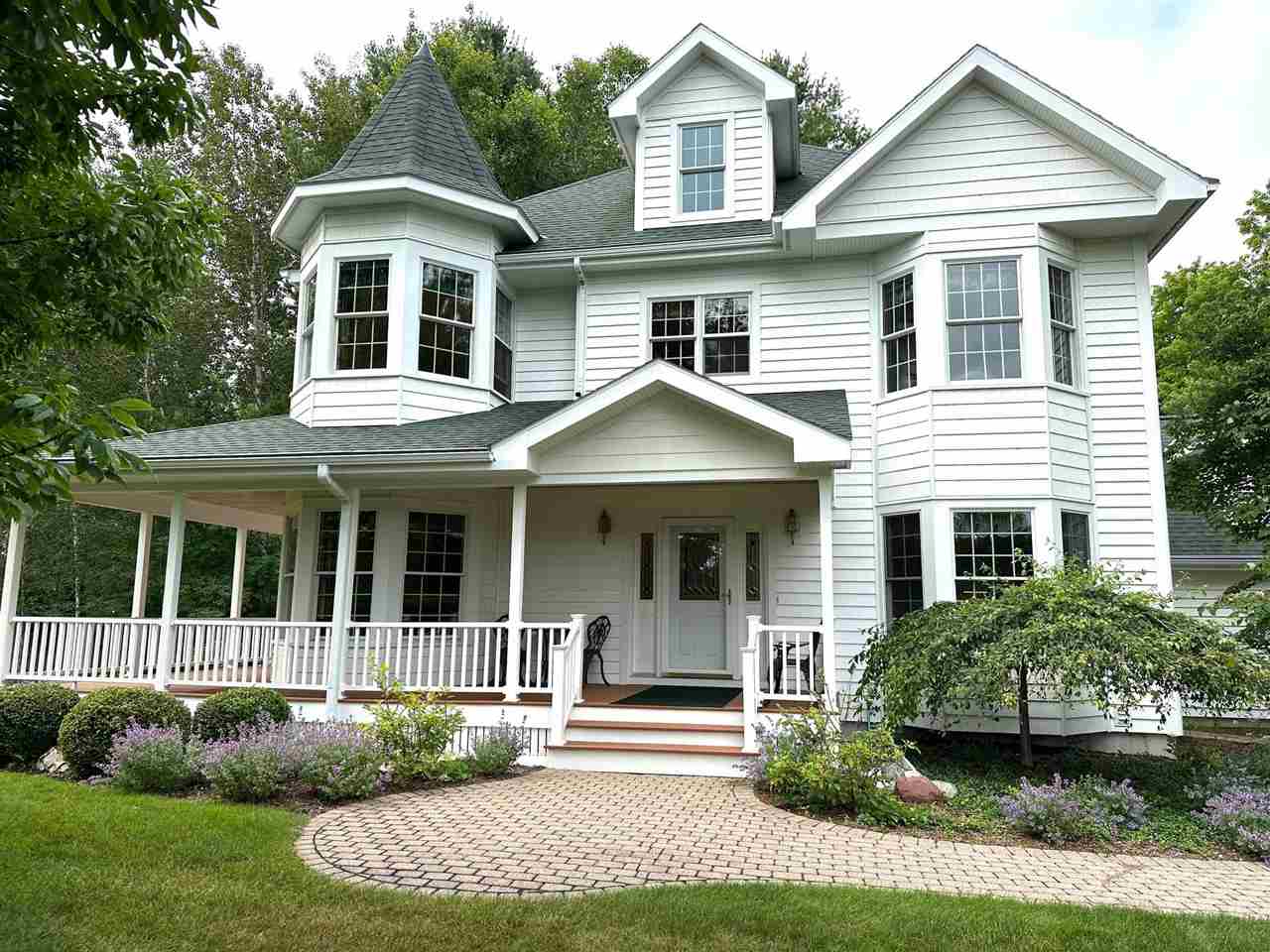 12127 Country Club Dr. Drive