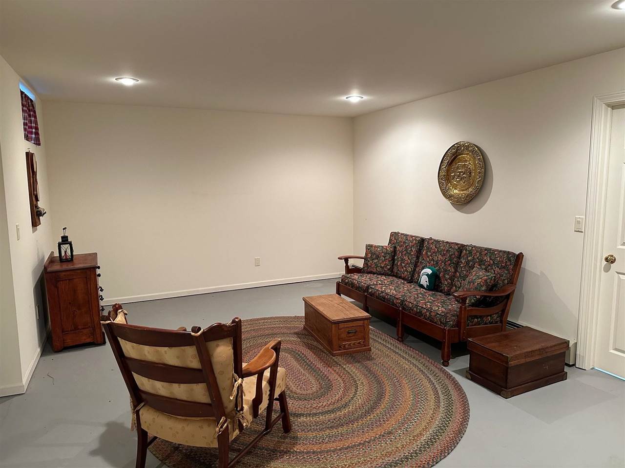 12127 Country Club Dr. Drive