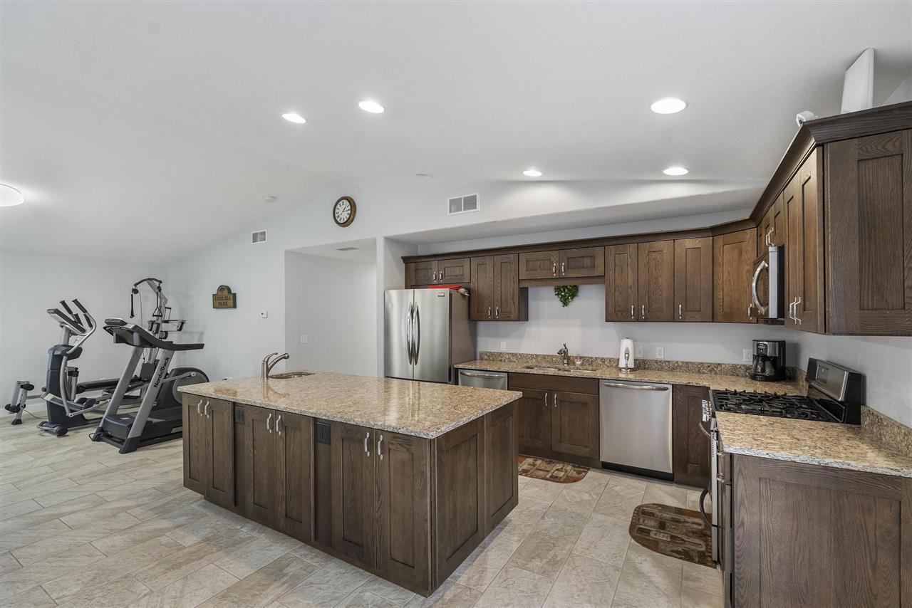2116 Chelsea Lane
