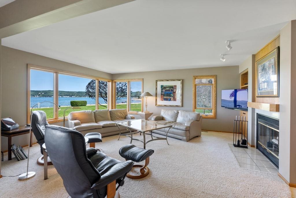 700 Front Street Unit: 77