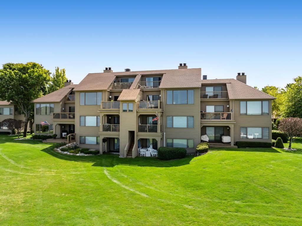 700 Front Street Unit: 77