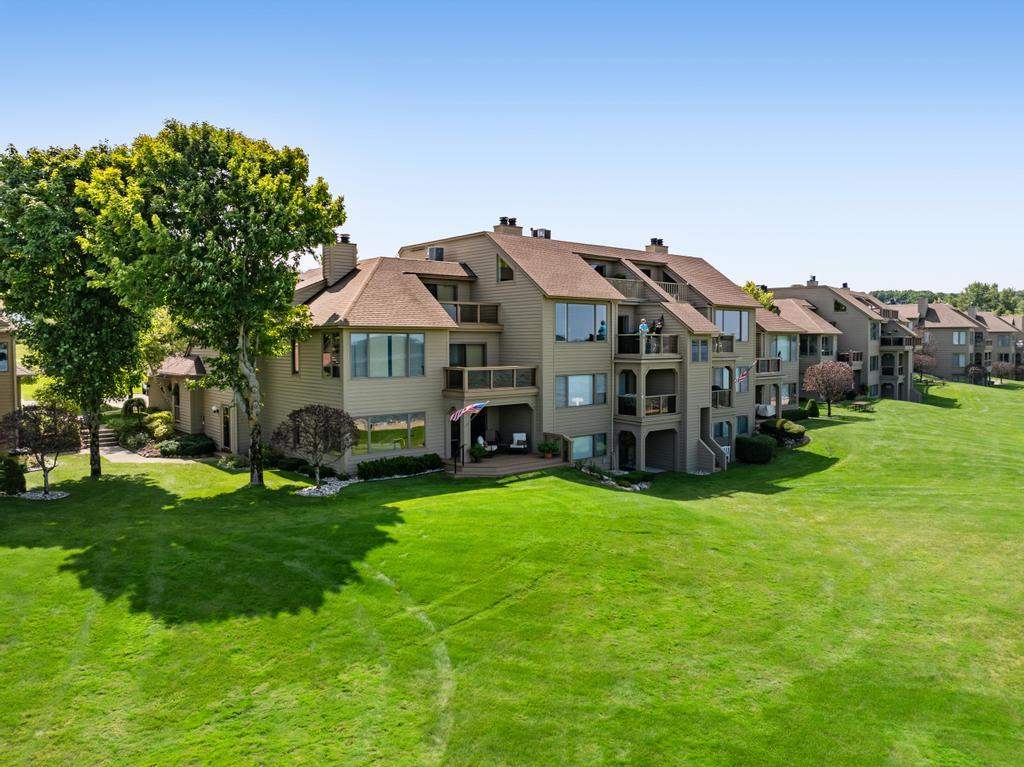 700 Front Street Unit: 77