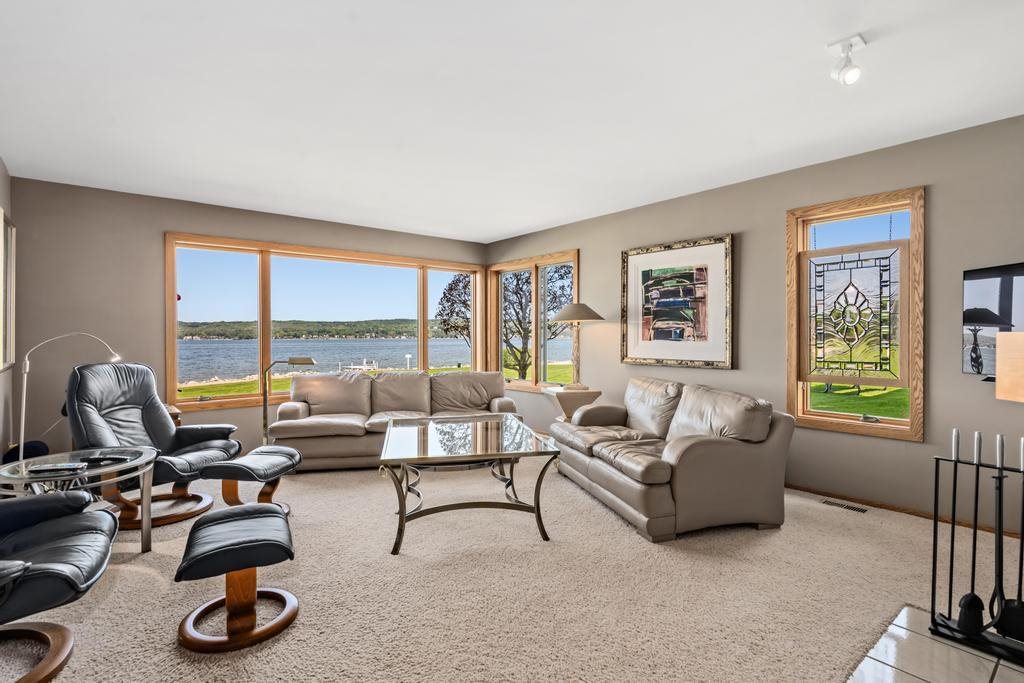 700 Front Street Unit: 77