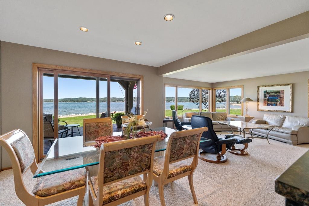 700 Front Street Unit: 77