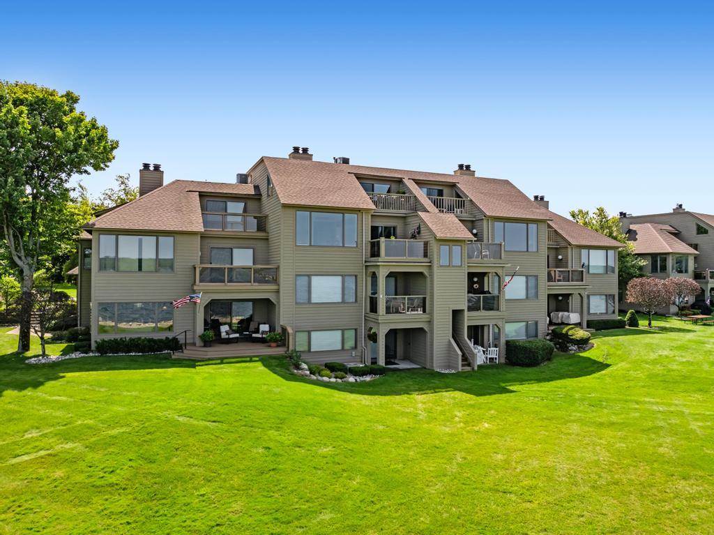 700 Front Street Unit: 77