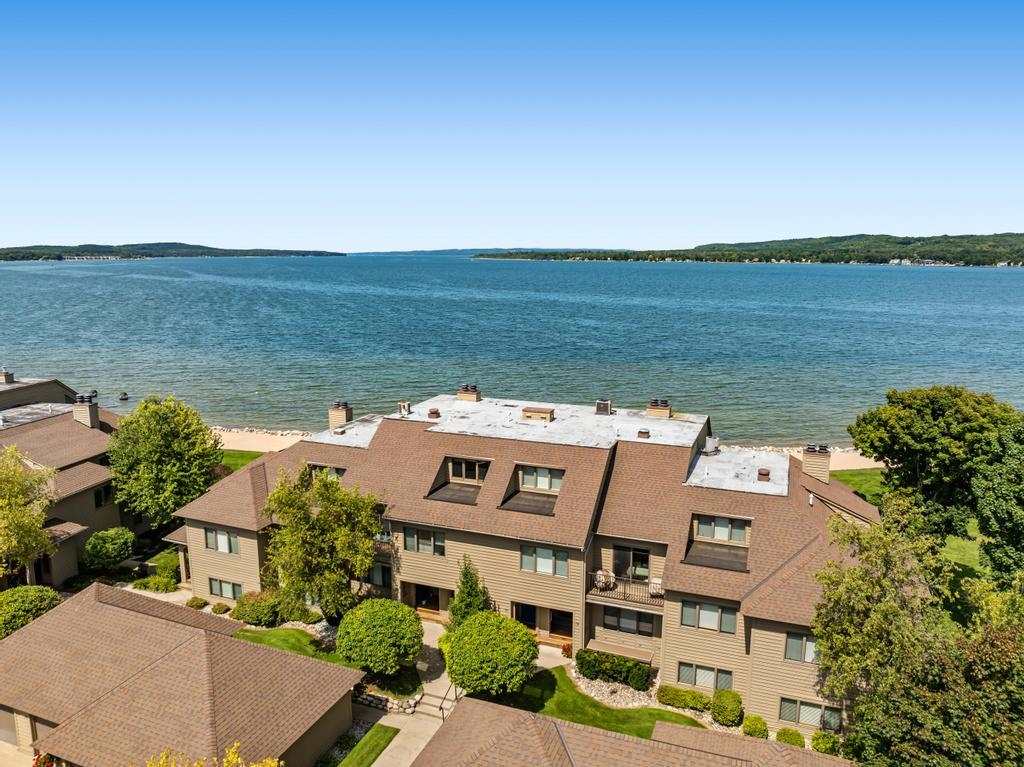 700 Front Street Unit: 77