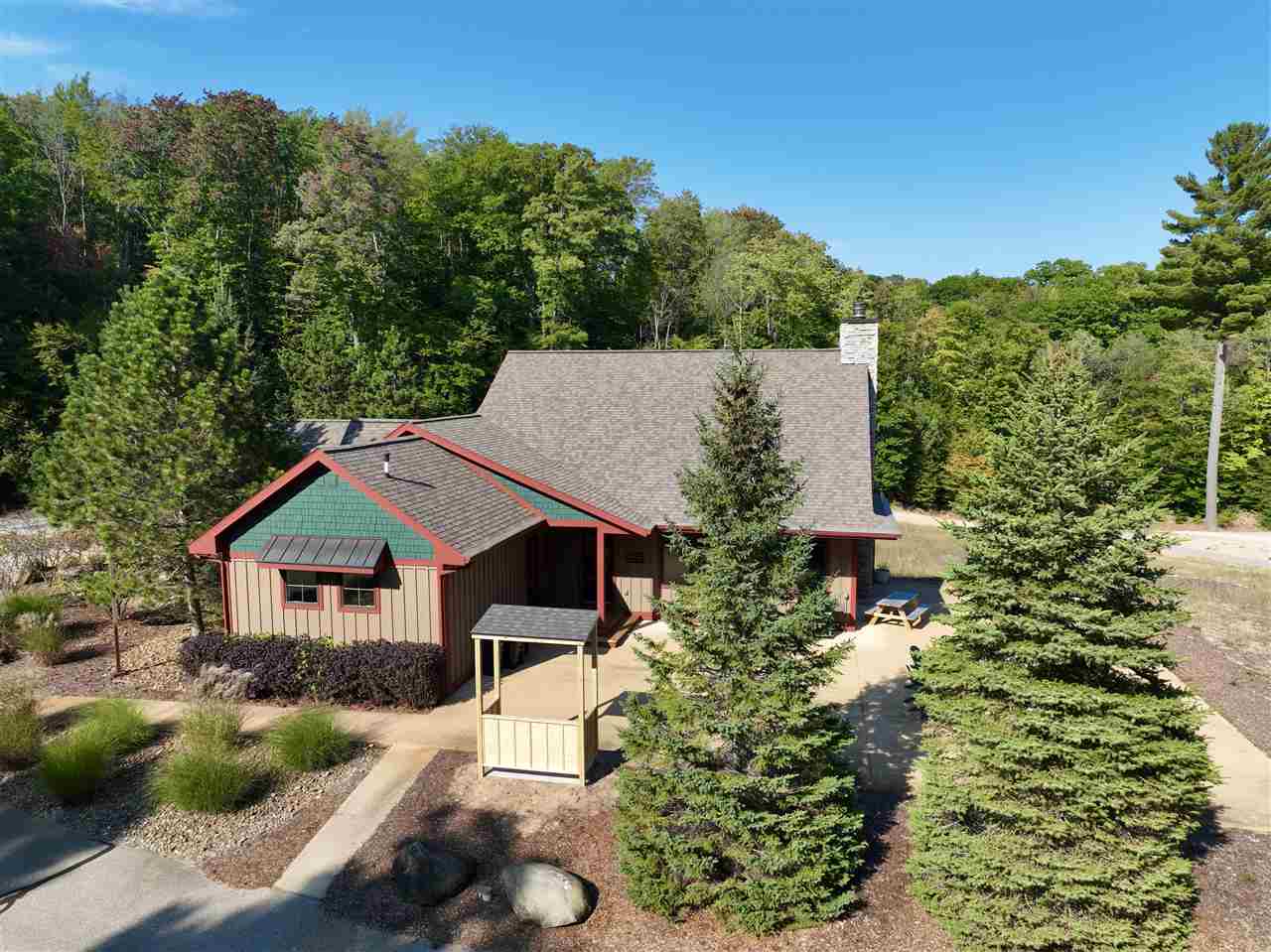 71 Turnberry Trail
