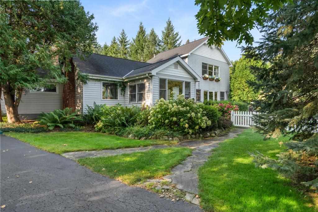 4030 Lakeshore Road