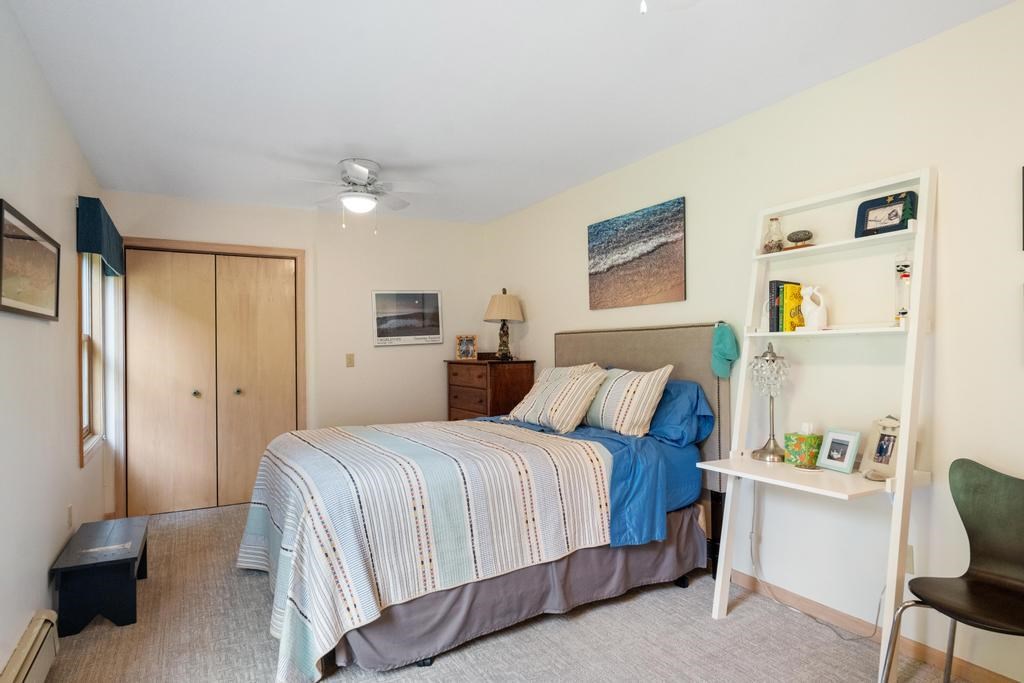 4030 Lakeshore Road