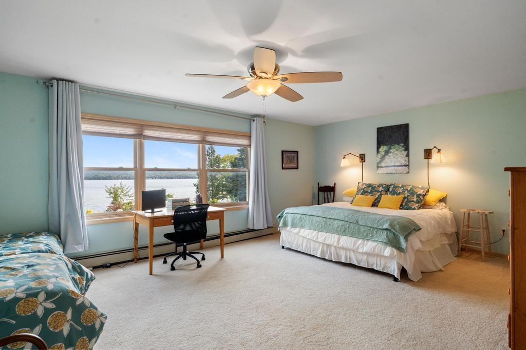 4030 Lakeshore Road
