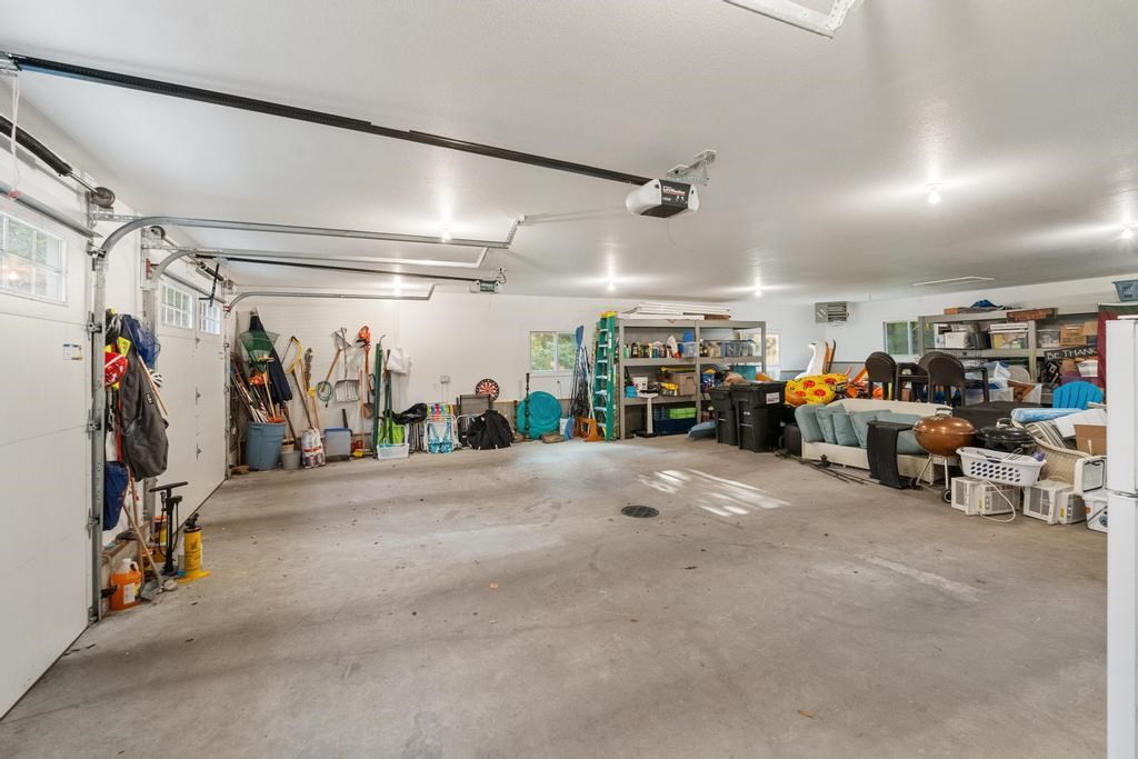 4030 Lakeshore Road