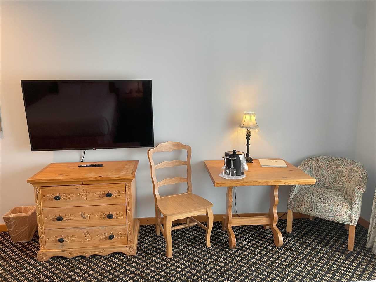 02780 Boyne Mountain Road Unit: Unit 94 "B" / Doors #165/167 Innsbruck Suite