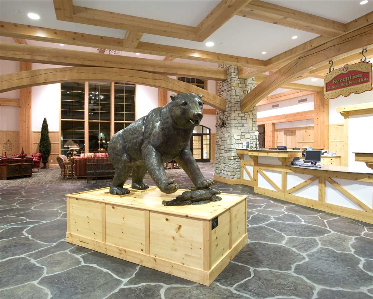 02780 Boyne Mountain Road Unit: Unit 94 "B" / Doors #165/167 Innsbruck Suite