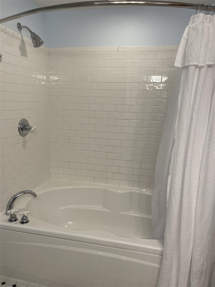 02780 Boyne Mountain Road Unit: Unit 94 "B" / Doors #165/167 Innsbruck Suite