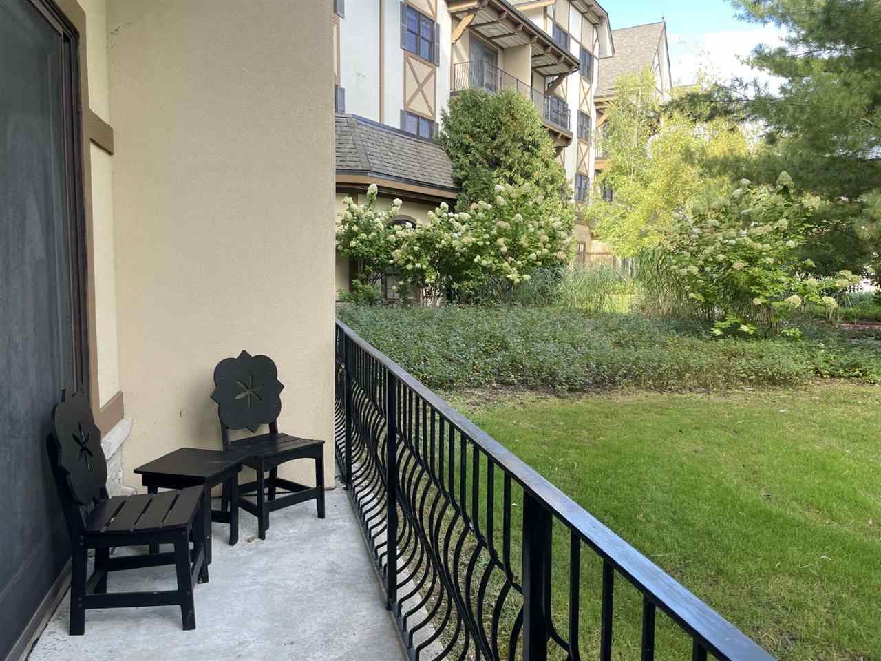 02780 Boyne Mountain Road Unit: Unit 94 "B" / Doors #165/167 Innsbruck Suite