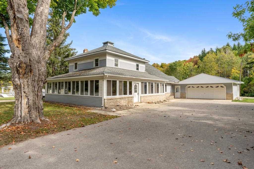 2950 S Advance Rd Road
