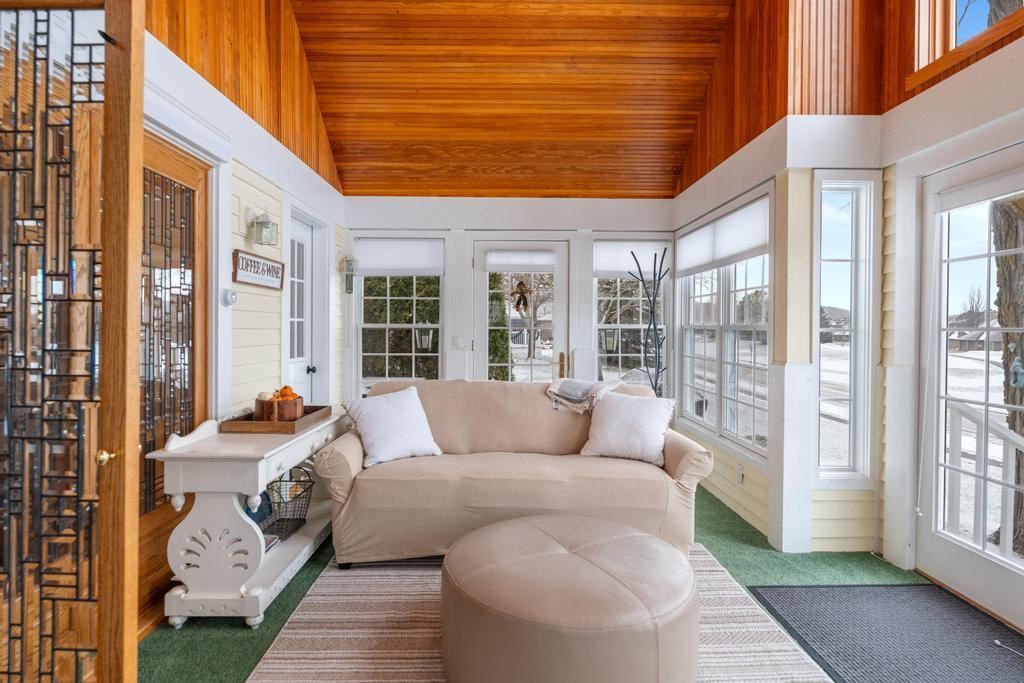 624 Lake Park Drive
