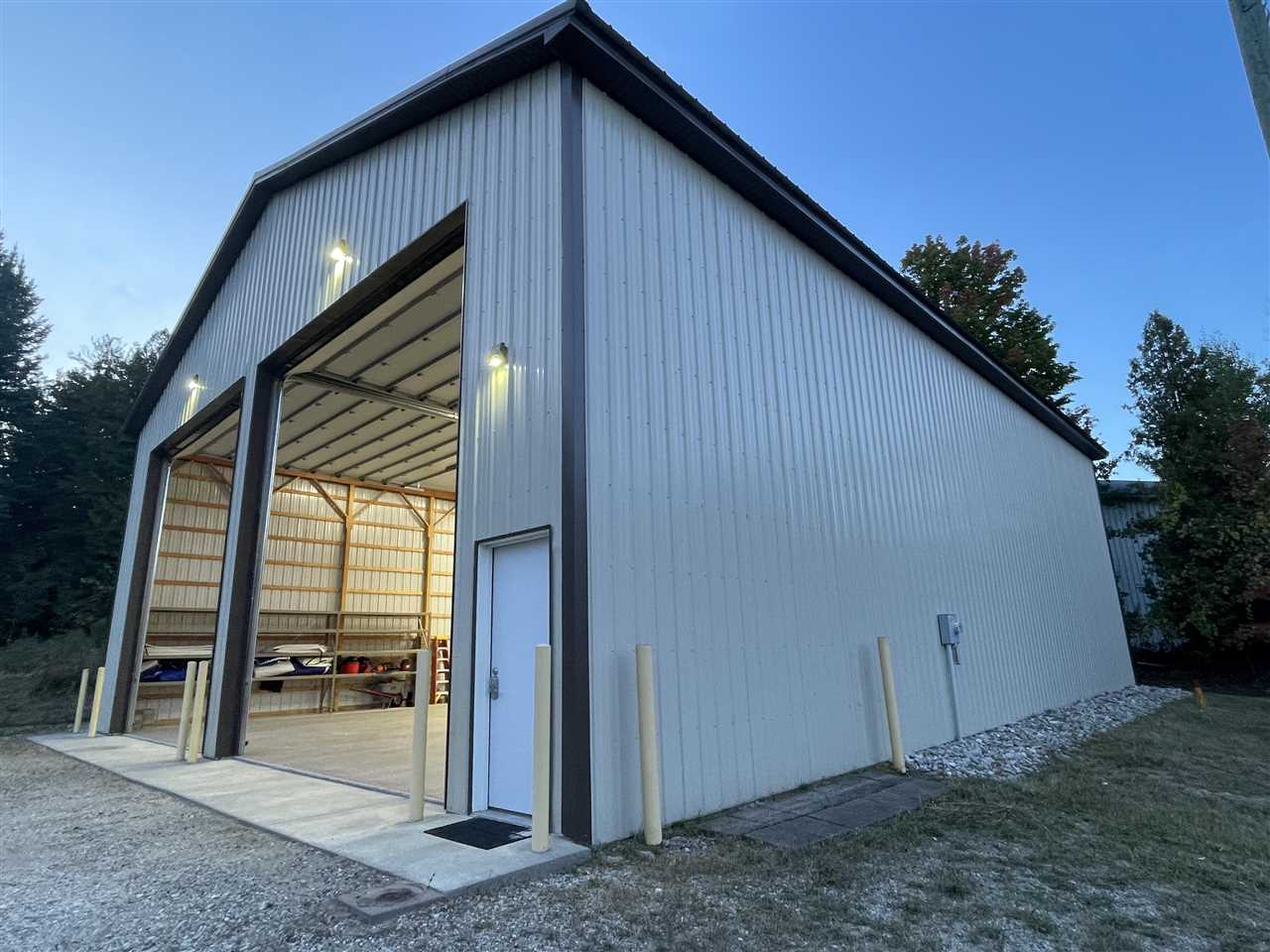 5801 LOEB Road Unit: 10