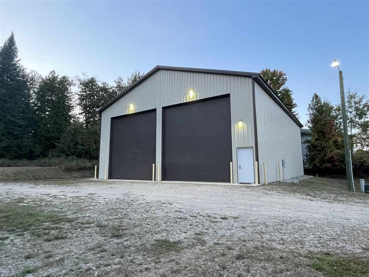 5801 LOEB Road Unit: 10