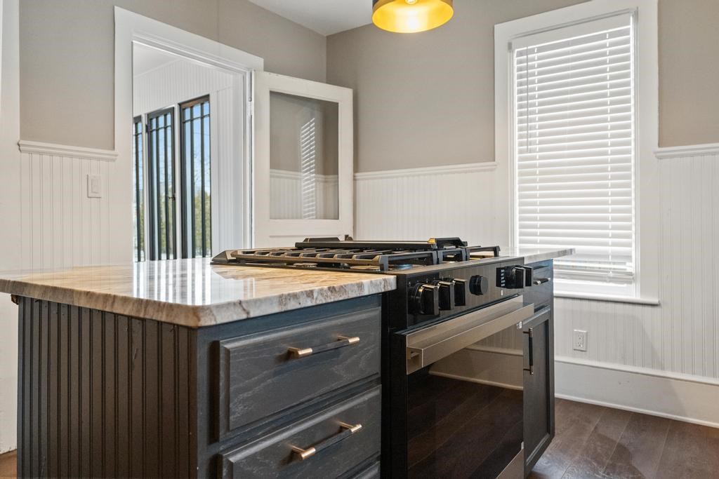 609 Elizabeth Street