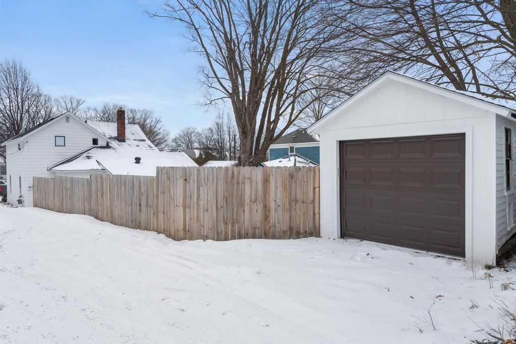 609 Elizabeth Street