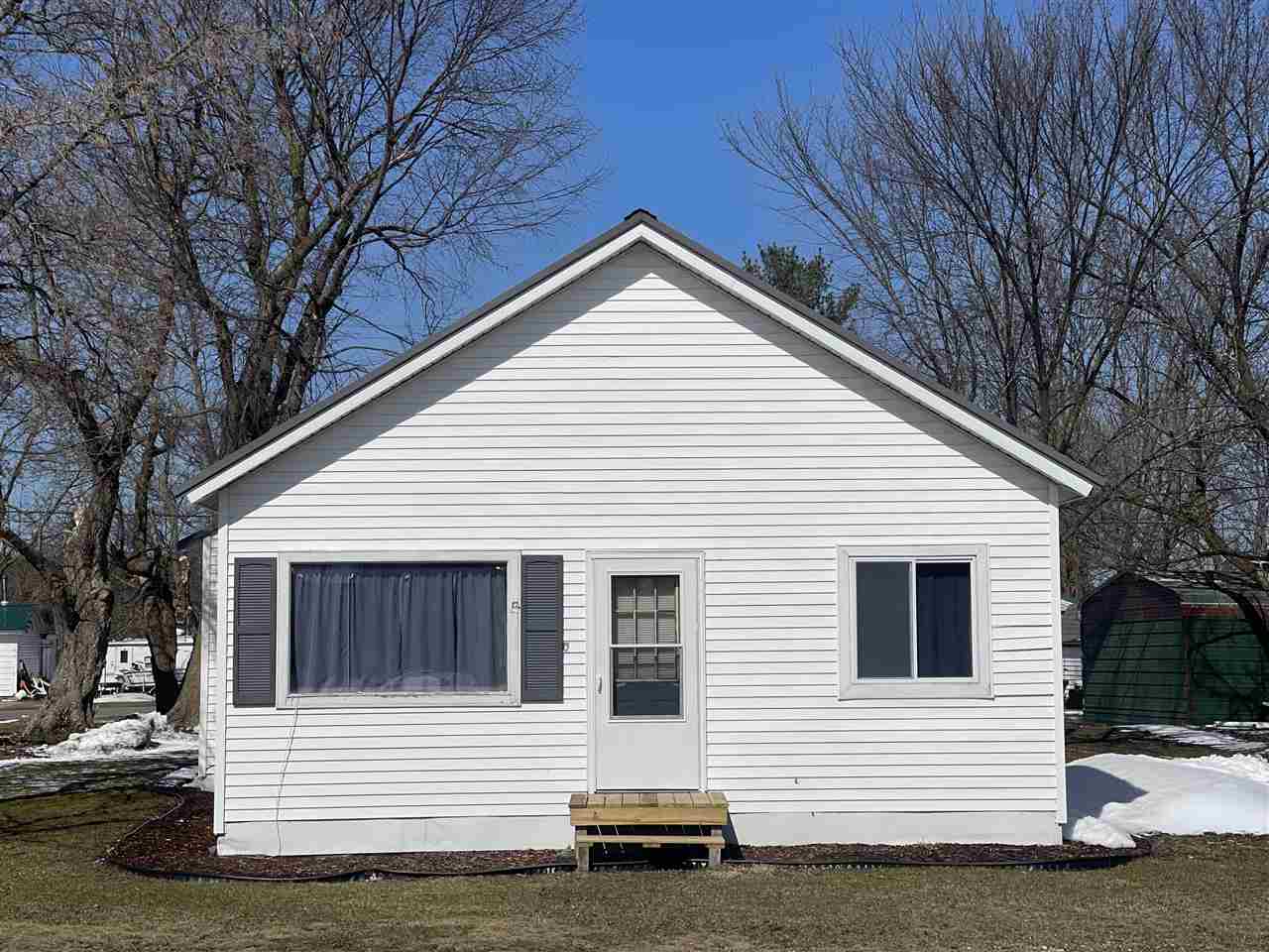 9754 N Front Street