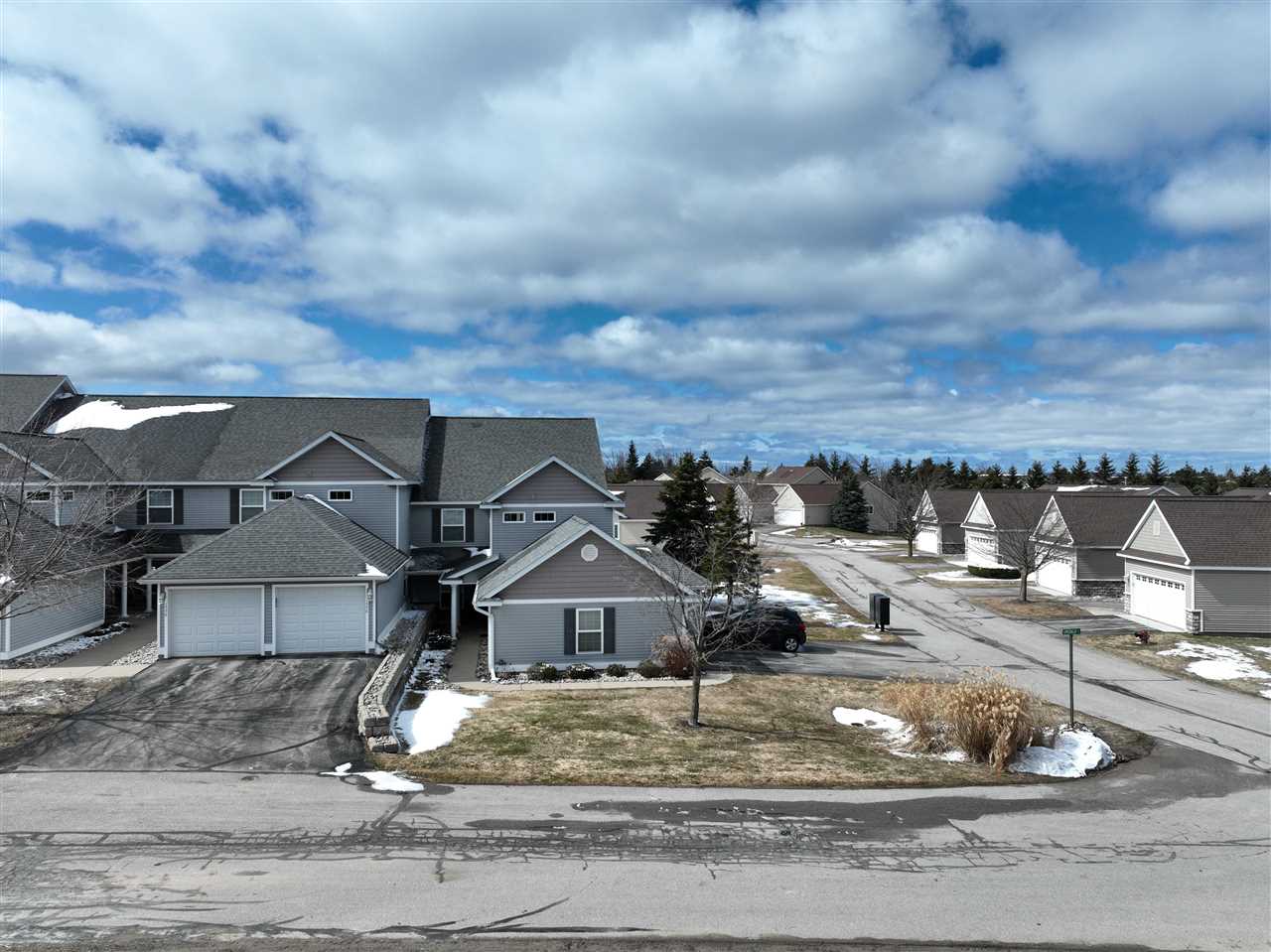 1513 Castle Drive Unit: 85