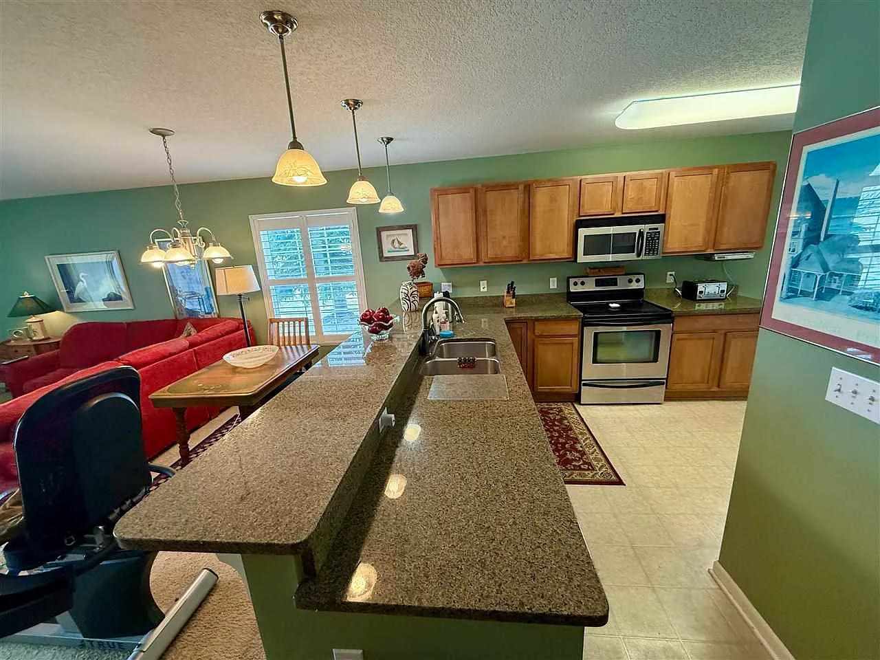 1513 Castle Drive Unit: 85