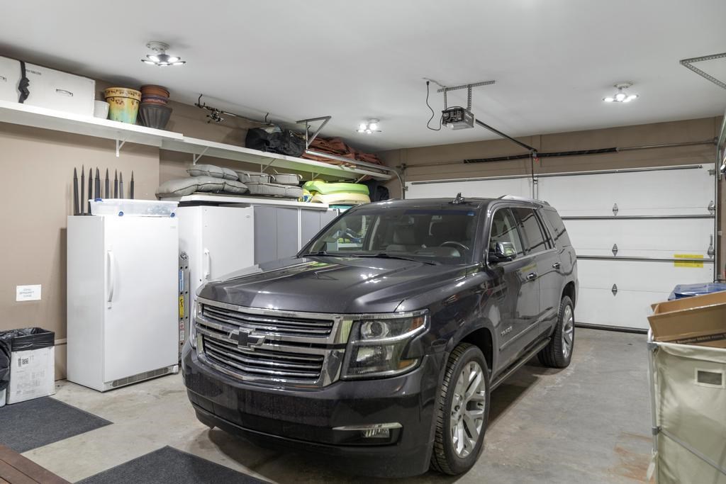 6579 Woods Creek Drive